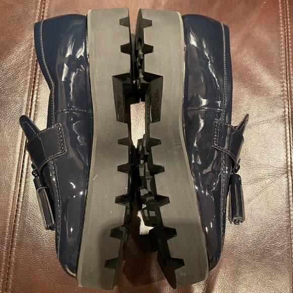 Franco Sarto Women's Carolynn Lug Sole Loafern Navy mismatch size 7/7.5 - Picture 3 of 8
